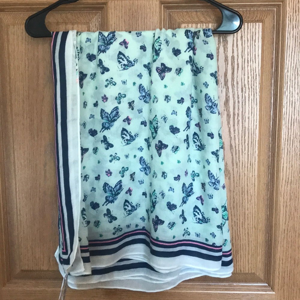 NWT Butterfly print scarf